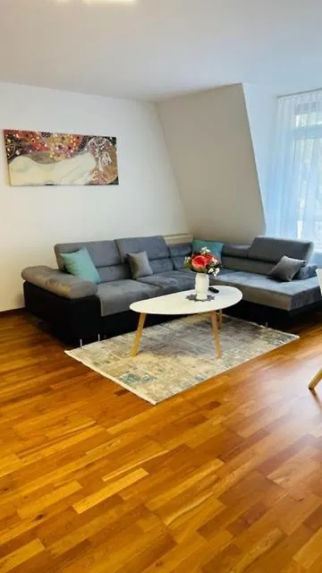 Villeta Aspern Apartment Near U1/ U2 Donauspital Wien